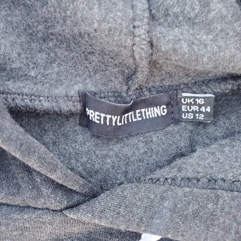 NWOT PrettyLittleThing Crop Top Hoodie sz 12 - Picture 2 of 3